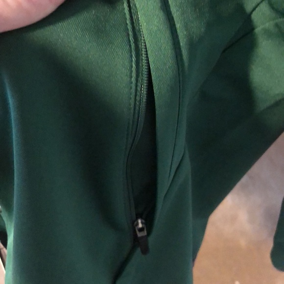 Women’s Nike Zip-Up Jacket in Green - Picture 9 of 9